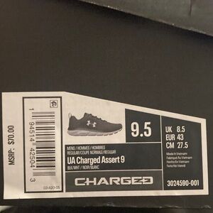 Under Armour Mens Charged Assert 9 Black Gym Running Shoes Sneakers NWT